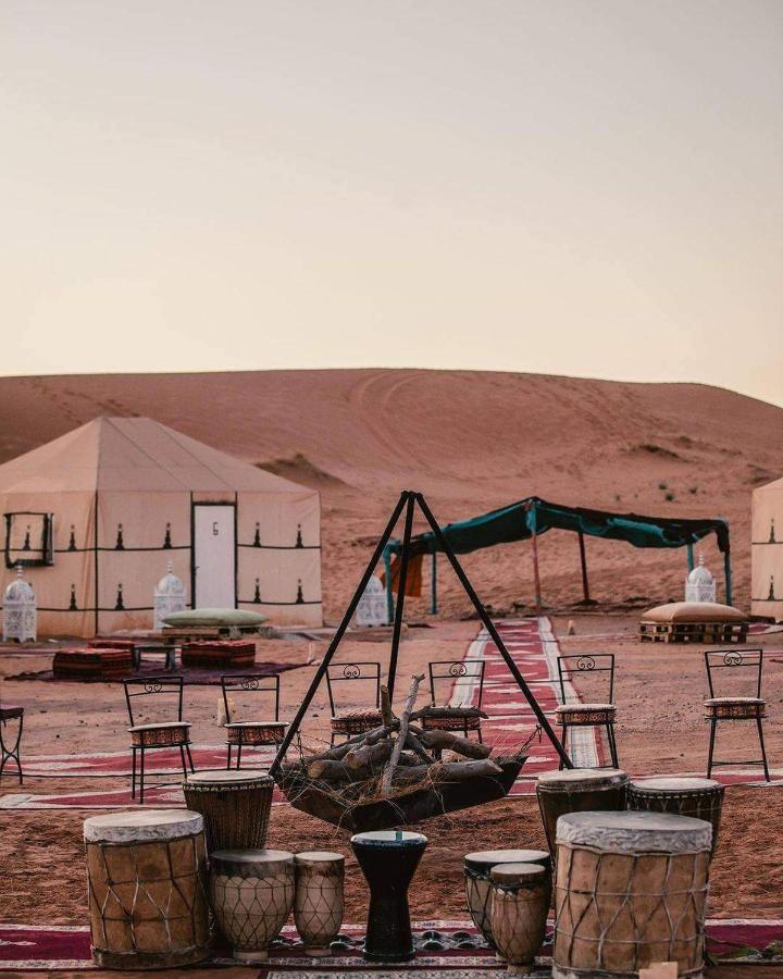 Sahara Dunes Luxury Camp Мерцуга Екстериор снимка