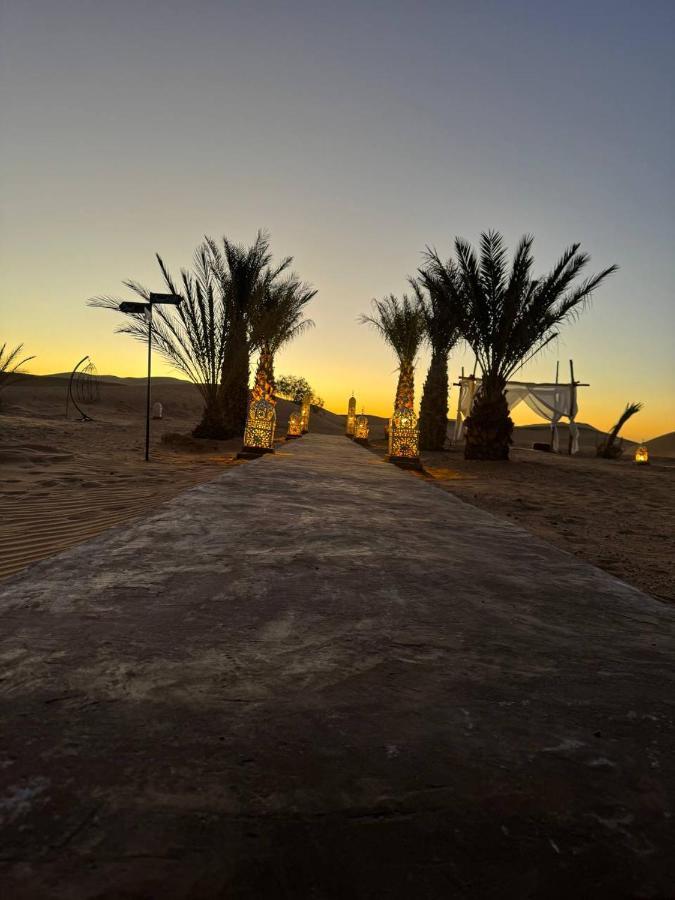 Sahara Dunes Luxury Camp Мерцуга Екстериор снимка