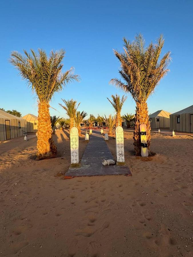 Sahara Dunes Luxury Camp Мерцуга Екстериор снимка