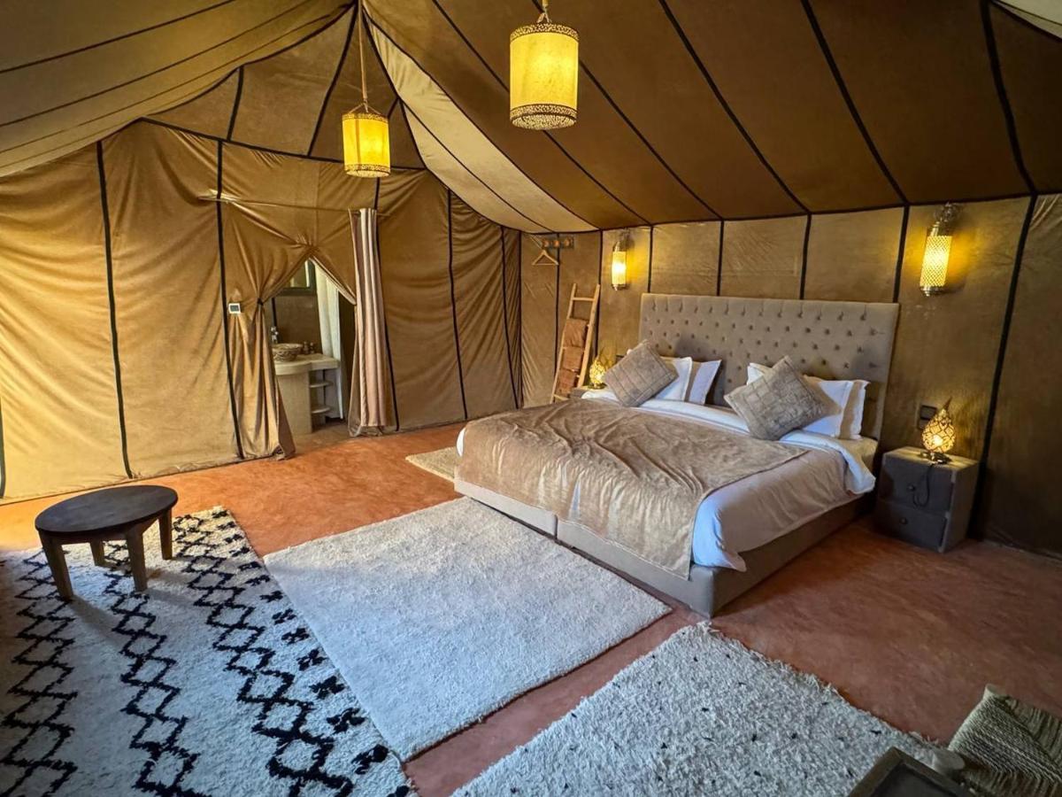 Sahara Dunes Luxury Camp Мерцуга Екстериор снимка