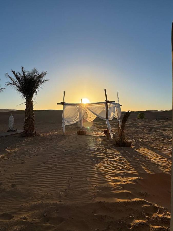 Sahara Dunes Luxury Camp Мерцуга Екстериор снимка