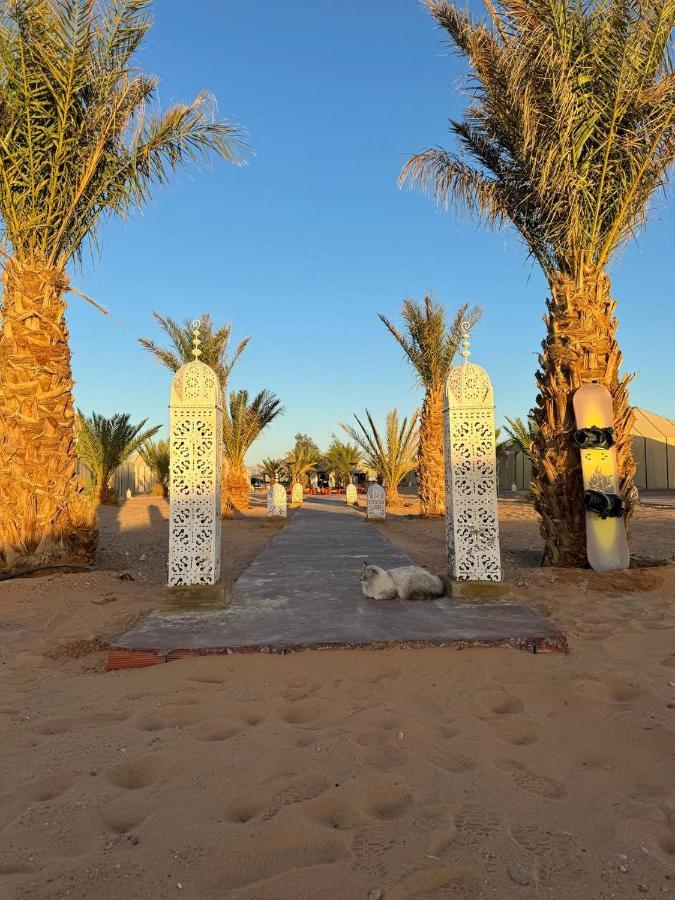 Sahara Dunes Luxury Camp Мерцуга Екстериор снимка