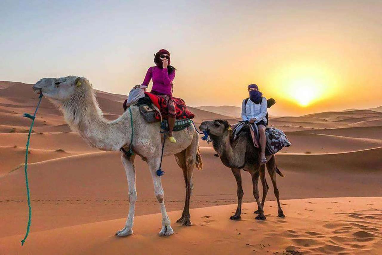 Sahara Dunes Luxury Camp Мерцуга Екстериор снимка